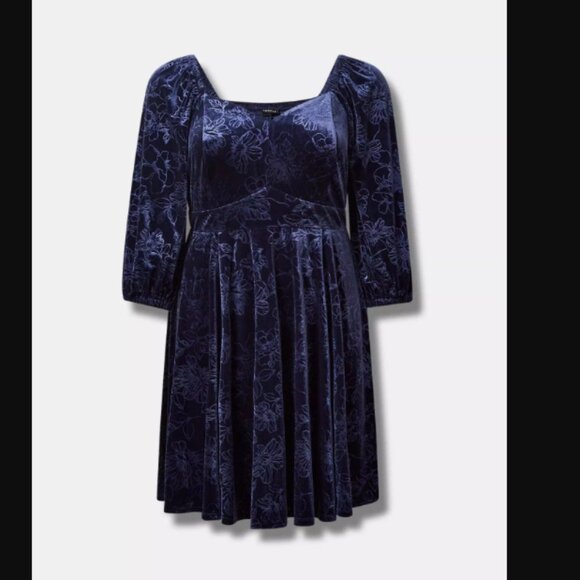 TORRID Velvet Sweetheart Embossed Peplum Dress, Knee Length, Purple, Size 10 - Picture 2 of 4